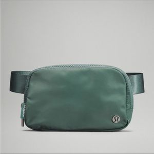 Lululemon tidewater teal 1L belt bag